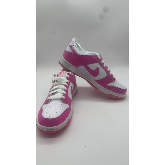 Nike Dunk Low in color Active Fuchsia Size 7 New Never Been Worn - Picture 1 of 8